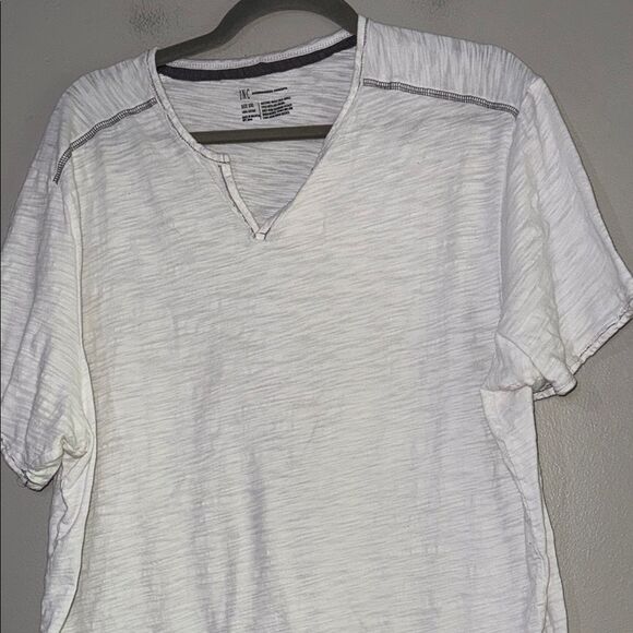 INC International Concepts White V-Neck Short Sleeve Tee - Picture 3 of 10